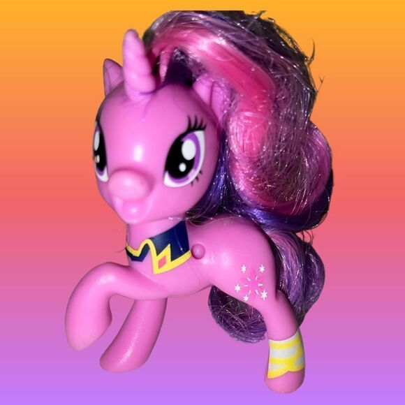 Lot #12 My Little Pony Pinkie Pie - Picture 6 of 9